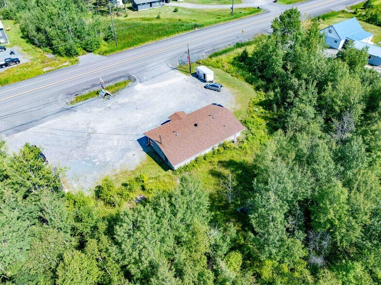 1014 Hwy 17 E, Wahnapitae, ON à vendre - Photo de l’immeuble – Image 3 sur 33