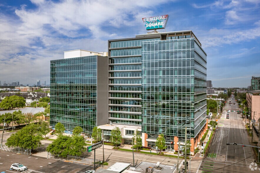 2100 Travis St, Houston, TX à louer - Photo de l’immeuble – Image 3 sur 23