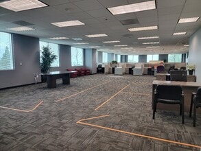 3110 E Guasti Rd, Ontario, CA à louer Photo intérieure– Image 1 sur 5