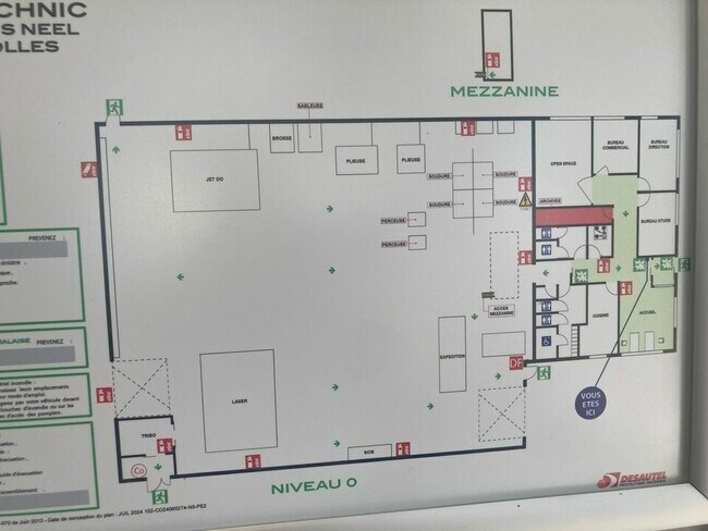 Plus de détails pour Local d’activités à vendre