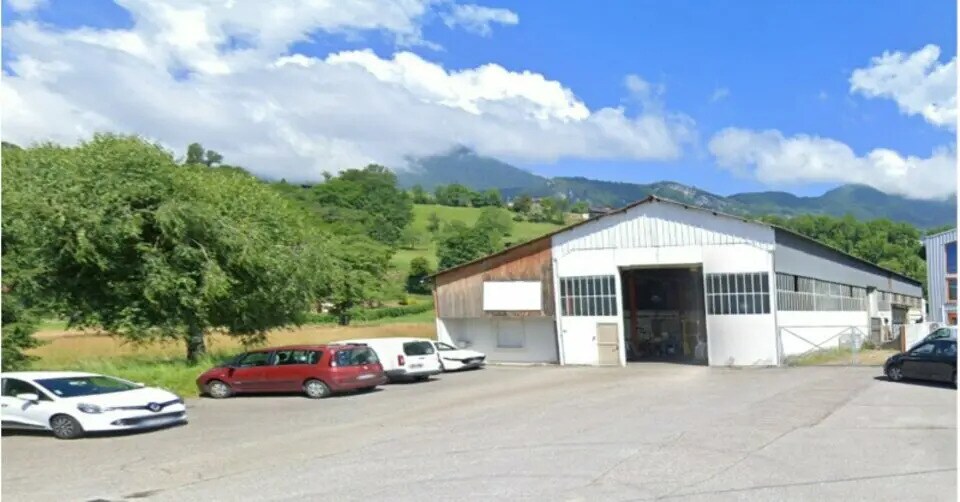 Local d'activités dans Gilly-sur-Isère à vendre - Photo de l’immeuble – Image 1 sur 1