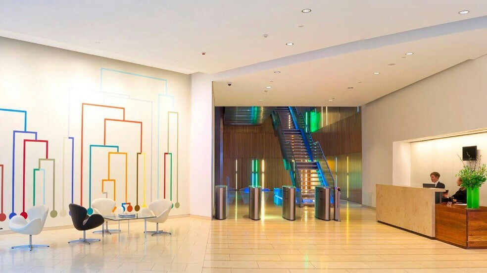 1 Vine St, Londres à louer - Photo de l’immeuble – Image 2 sur 9