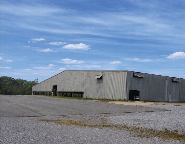 12068 Upper Hull Rd, Moundville, AL à vendre - Photo de l’immeuble – Image 2 sur 6