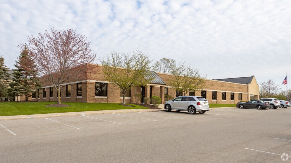 3948 Ranchero Dr, Ann Arbor, MI à louer - Photo de l’immeuble – Image 3 sur 8