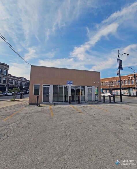 3455 N Clark St, Chicago, IL à louer - Photo de l’immeuble – Image 3 sur 12