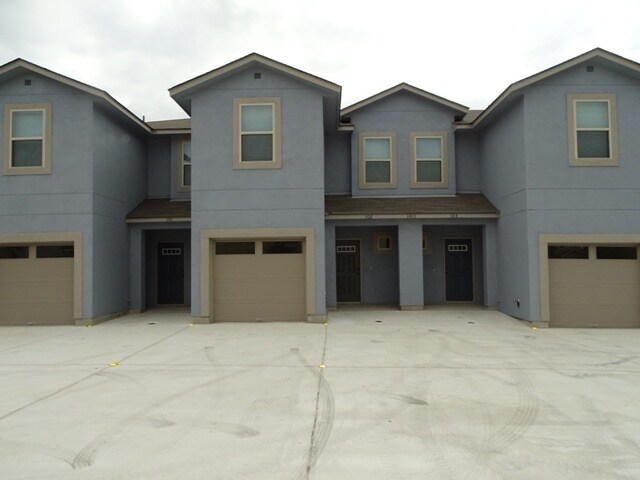 14111 Fratelli Rd, San Antonio, TX à vendre - Photo de l’immeuble – Image 3 sur 47