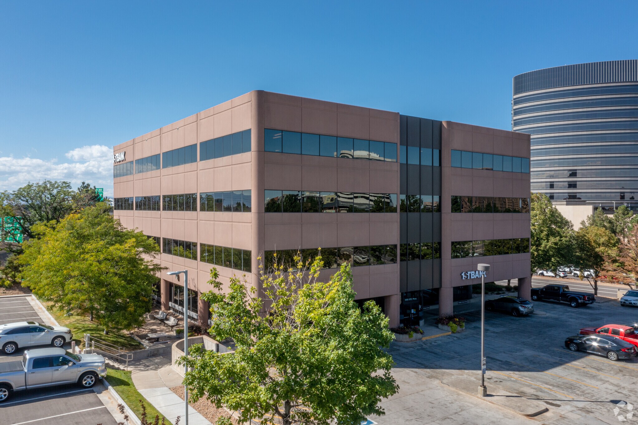 5105 Dtc Pky, Greenwood Village, CO à louer Photo principale– Image 1 sur 5