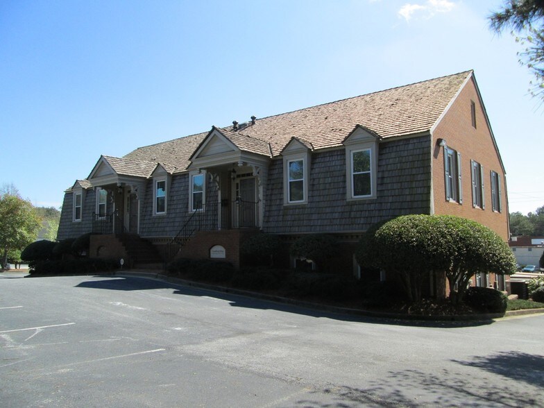 4006 Holcomb Bridge Rd, Peachtree Corners, GA à vendre - Photo de l’immeuble – Image 3 sur 47