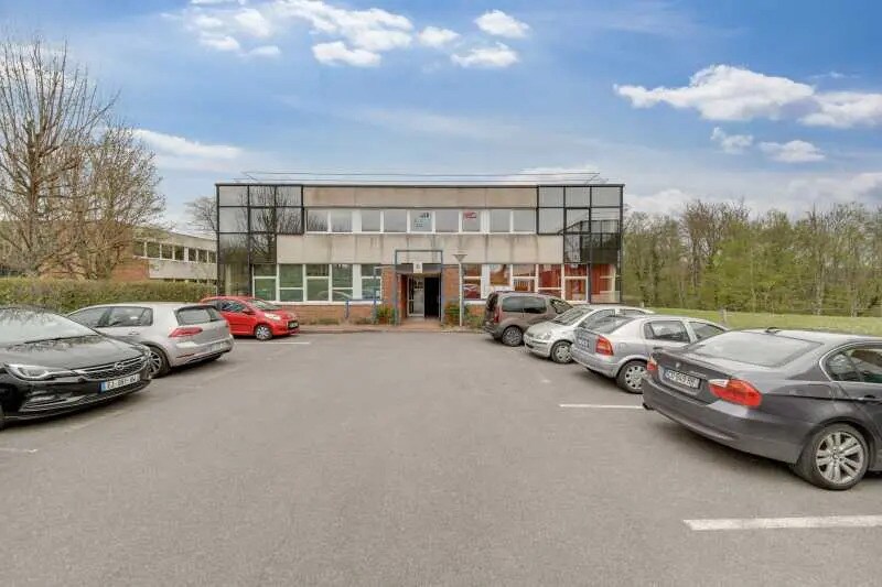 Bureau dans Bièvres à louer - Photo de l’immeuble – Image 1 sur 14