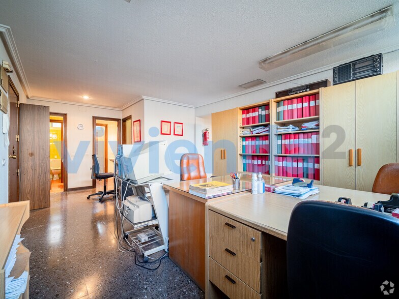 Immeuble residentiel dans Madrid, Madrid à vendre - Photo intérieure – Image 1 sur 1