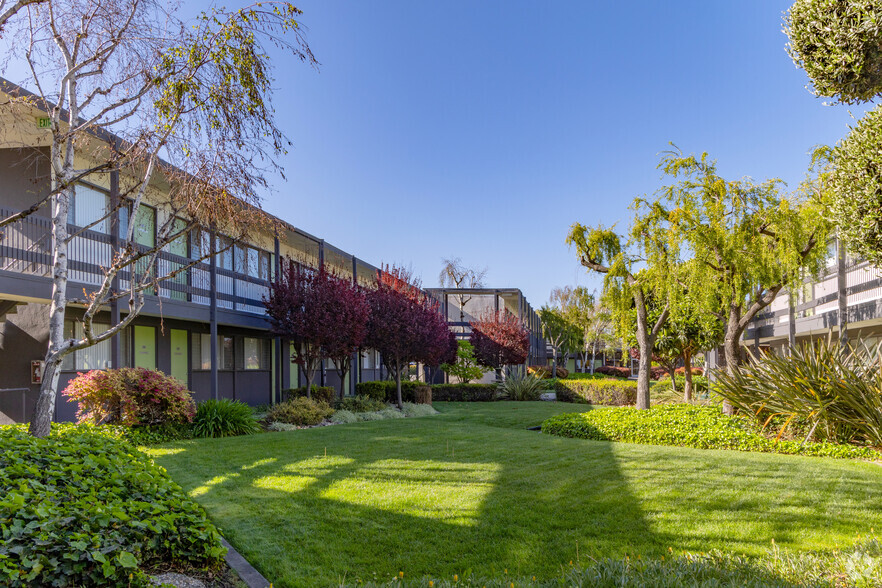 1400 Coleman Ave, Santa Clara, CA à louer - Photo de l’immeuble – Image 3 sur 17