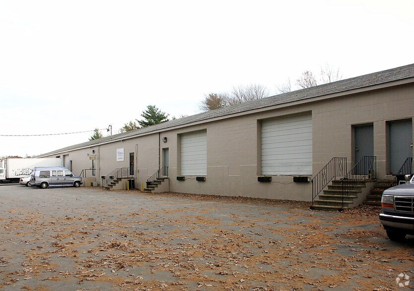 56 Manley St, West Bridgewater, MA à louer - Autre – Image 2 sur 6