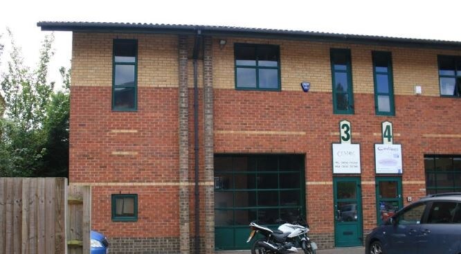 3-4 Hurlands Business Ctr, Farnham à louer - Photo de l’immeuble – Image 2 sur 2