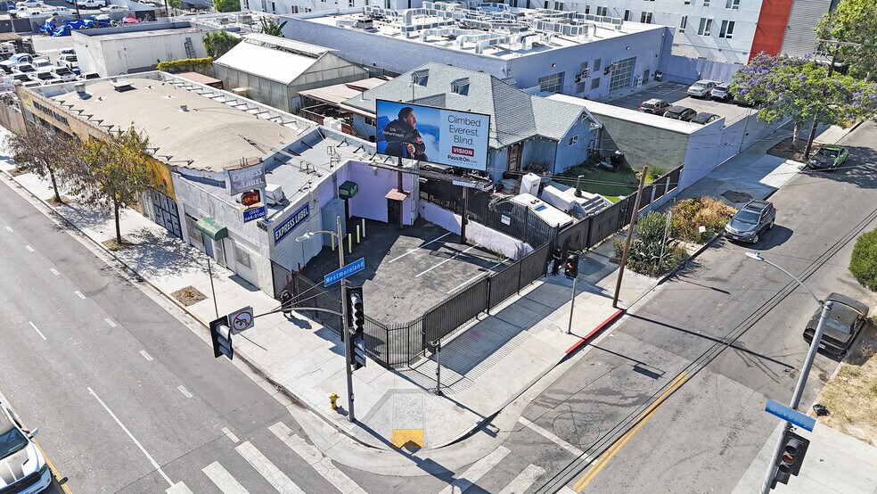 3651 Beverly Blvd, Los Angeles, CA à louer - Photo de l’immeuble – Image 2 sur 31