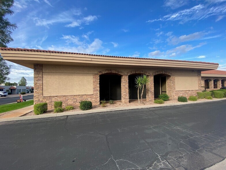 460 S Greenfield Rd, Mesa, AZ à louer - Photo de l’immeuble – Image 2 sur 4