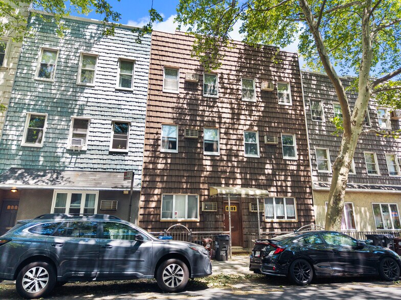 115 Withers St, Brooklyn, NY à vendre - Photo de l’immeuble – Image 3 sur 15