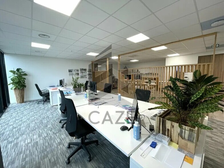 Bureau dans Mérignac à louer - Photo de l’immeuble – Image 3 sur 11