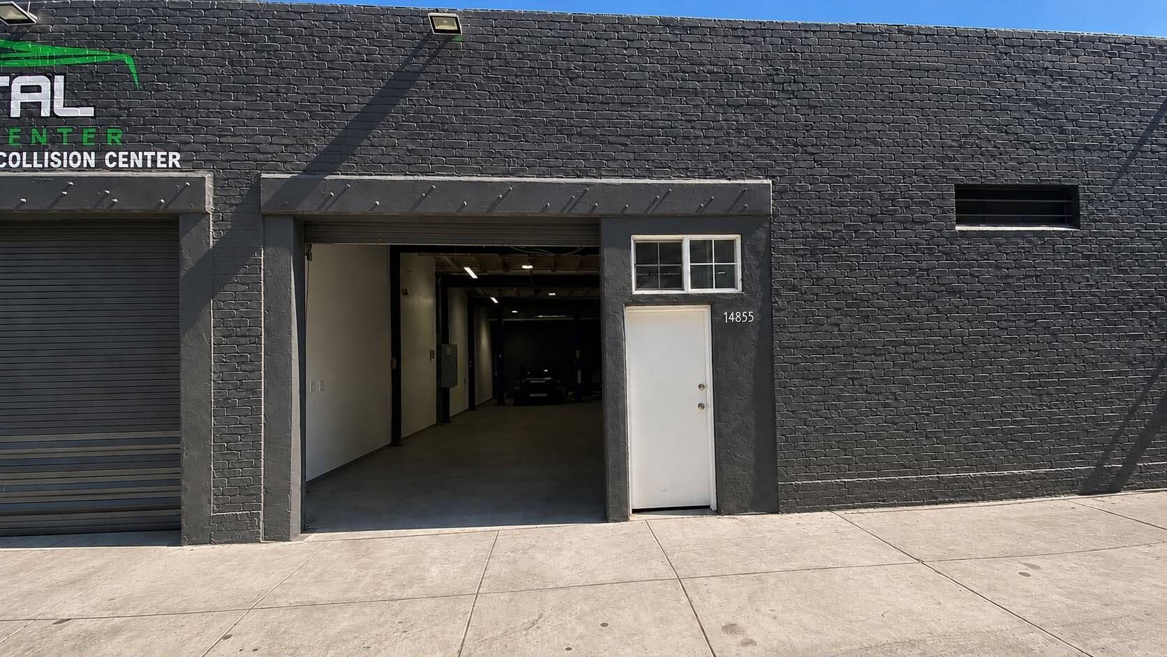 14855 Bessemer St, Van Nuys, CA à louer Photo intérieure– Image 1 sur 5