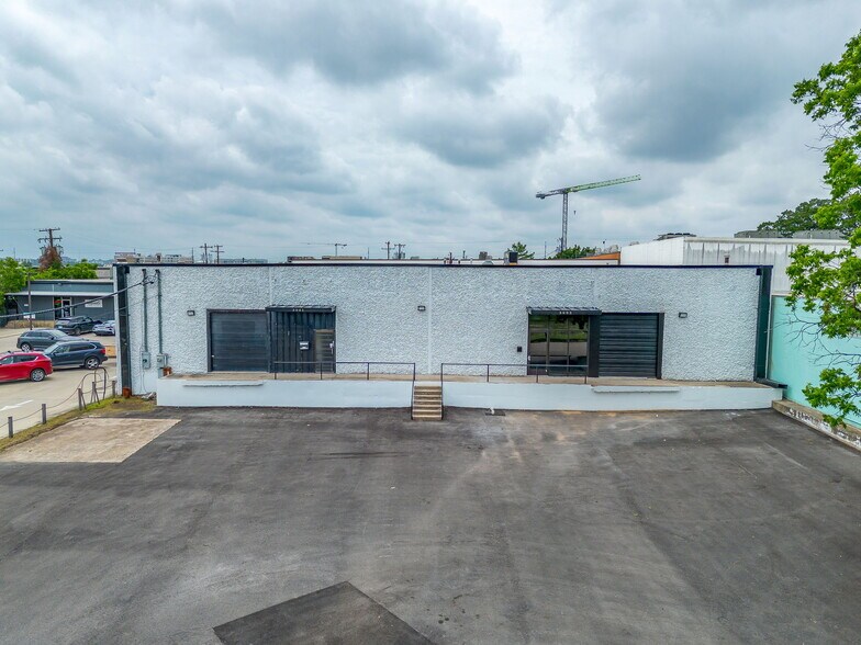 3001-3003 Shamrock St, Fort Worth, TX à louer - Photo de l’immeuble – Image 2 sur 19