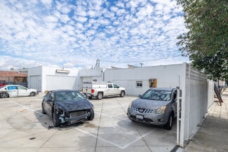 Plus de détails pour 18419-18421 1/2, Reseda, CA - Industriel/Logistique à louer