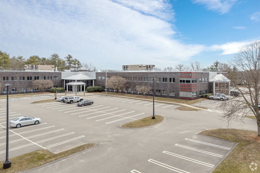 15 Hampshire St, Mansfield, MA à louer - Photo de l’immeuble – Image 3 sur 6