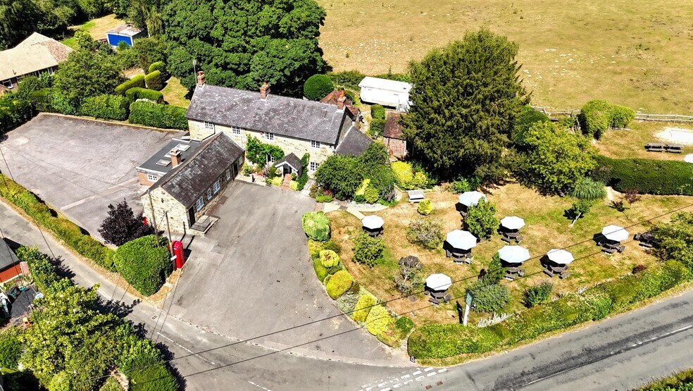 School Ln, Haywards Heath à vendre - Photo principale – Image 1 sur 9