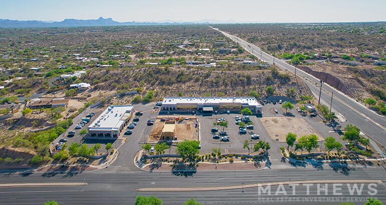 10355 N La Canada Dr, Tucson, AZ à vendre - Photo principale – Image 1 sur 3