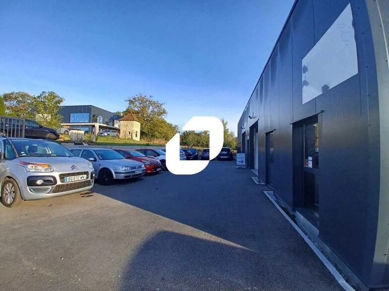 Bureau dans Montussan à louer - Photo de l’immeuble – Image 2 sur 10