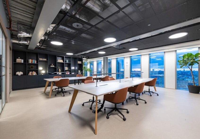 103-105 Bunhill Row, Londres à louer - Photo de l’immeuble – Image 1 sur 79