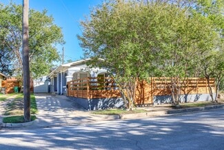 Plus de détails pour 1211 S Lake St, Fort Worth, TX - Local commercial à vendre