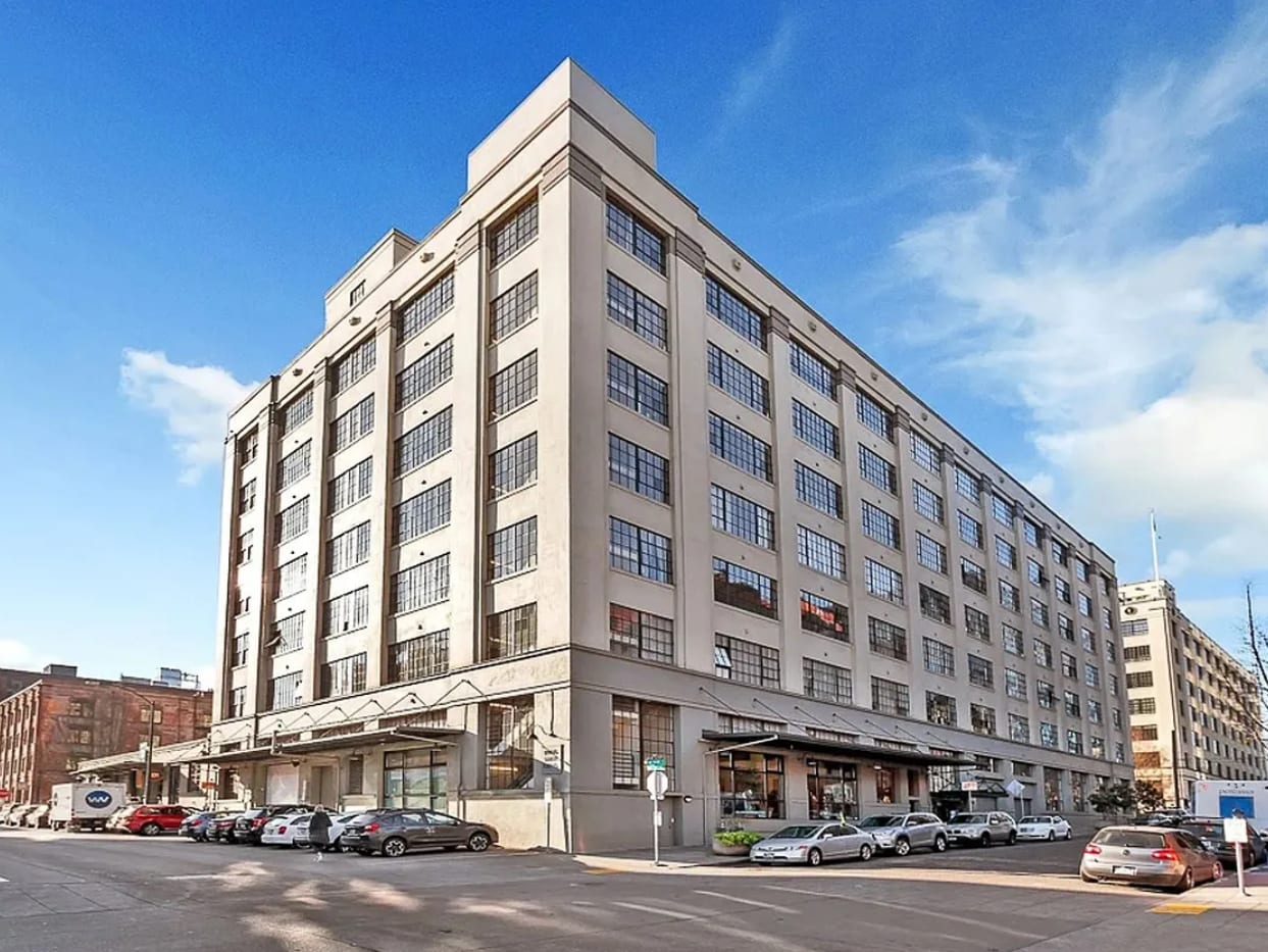 1314 NW Irving St, Portland, OR à louer Photo de l’immeuble– Image 1 sur 8