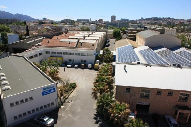 Plus de détails pour 44 Rue Des Forges, Marseille - Bureau à louer