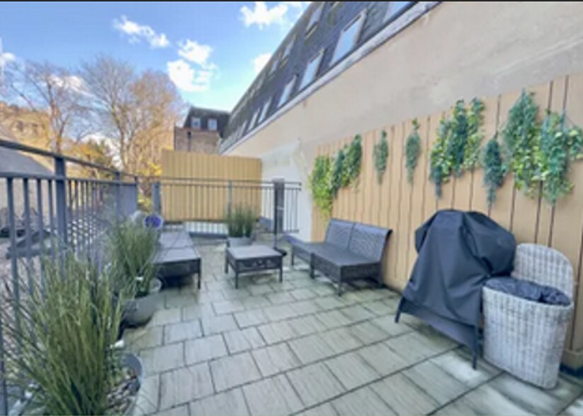 21 George St, Richmond à vendre - Photo de l’immeuble – Image 2 sur 7