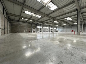 Bureau dans Miribel à louer Photo intérieure– Image 1 sur 2