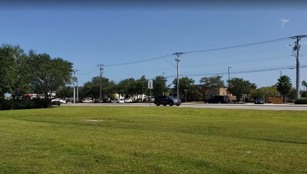 602-628 Barnes Blvd, Rockledge, FL à vendre - Photo de l’immeuble – Image 2 sur 5