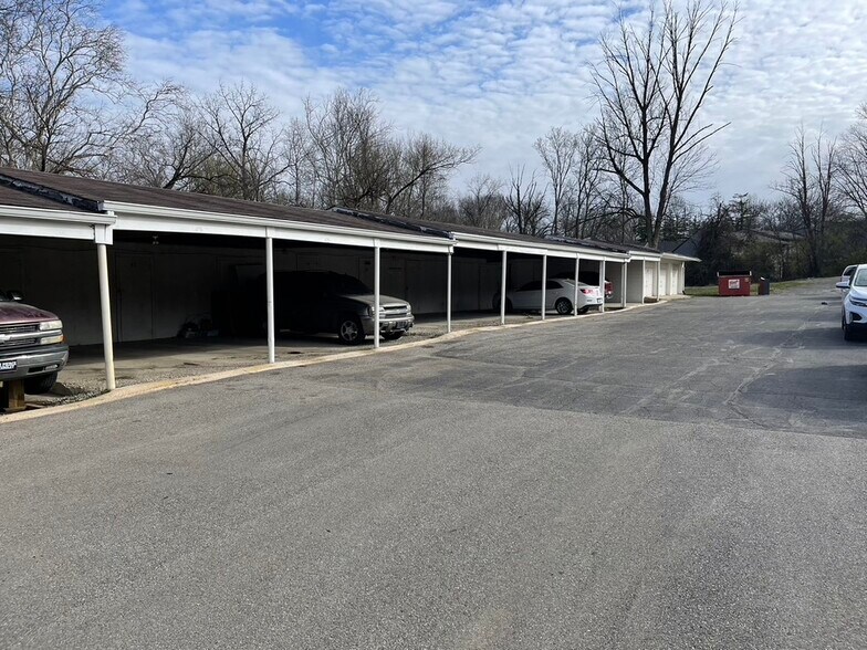 5241 Boy Scout Rd, Indianapolis, IN à vendre - Photo de l’immeuble – Image 3 sur 6