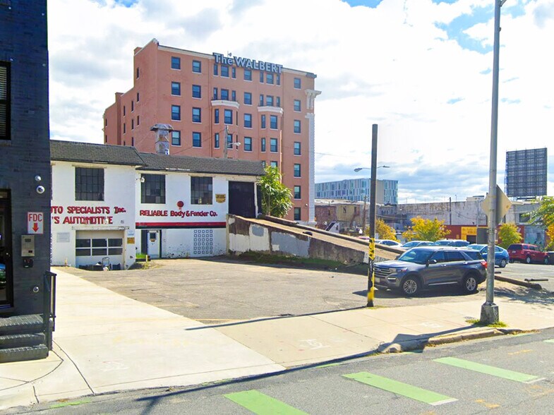 1811 Maryland Ave, Baltimore, MD à vendre - Photo de l’immeuble – Image 2 sur 3