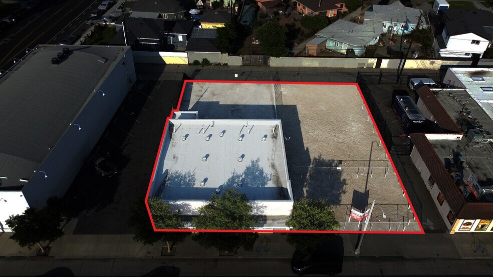 6184 Atlantic Ave, Long Beach, CA à vendre - Photo de l’immeuble – Image 2 sur 24