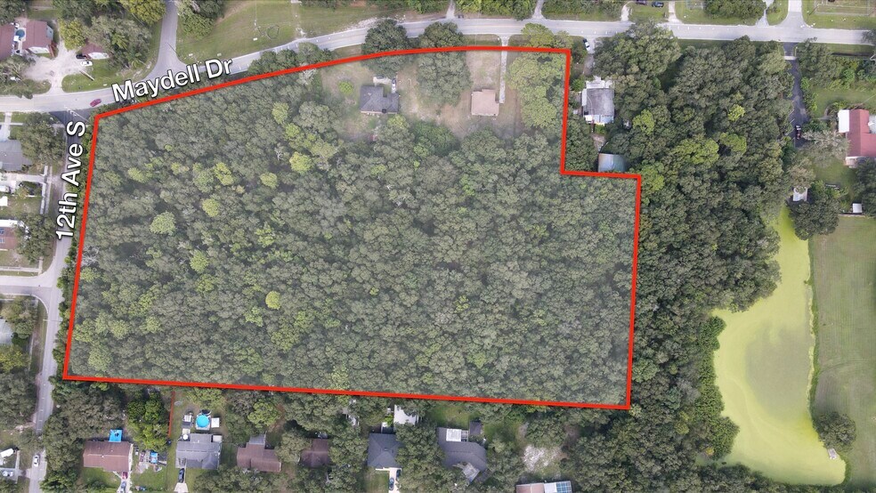1215 Maydell Dr, Tampa, FL à vendre - Photo de l’immeuble – Image 3 sur 3