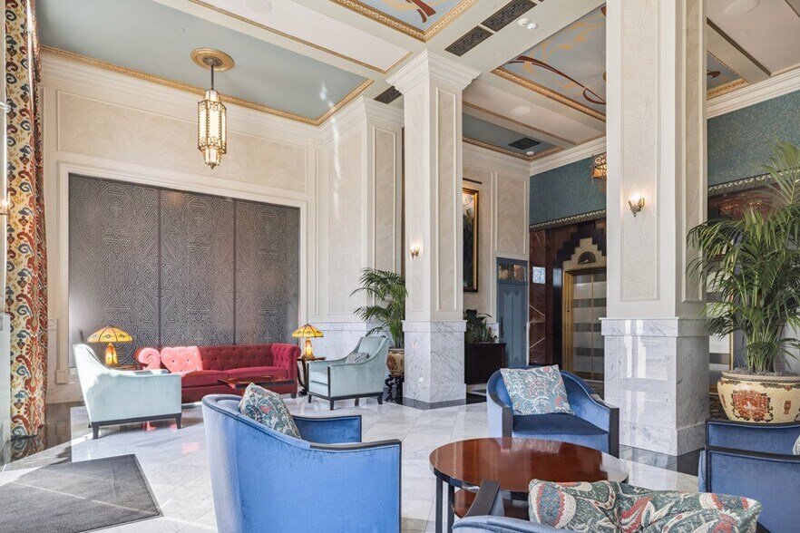 10 W Broadway, Salt Lake City, UT à louer - Photo de l’immeuble – Image 3 sur 22