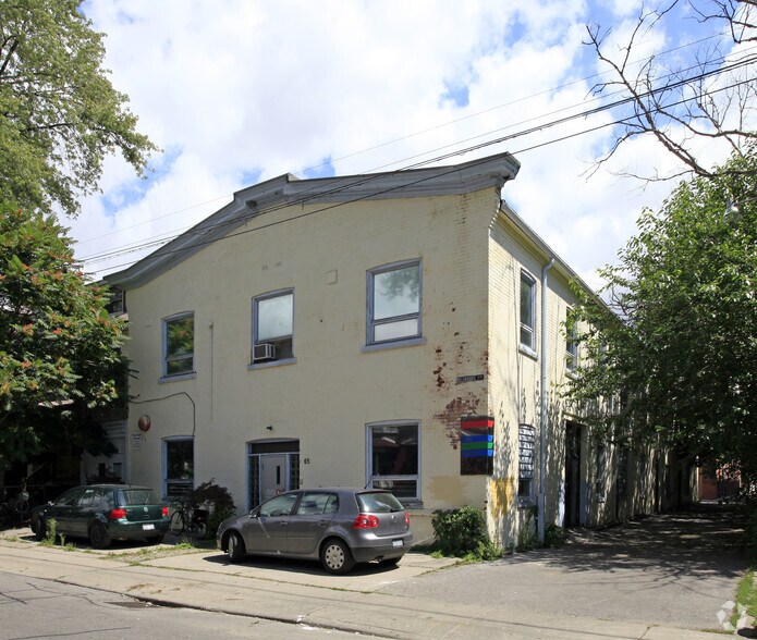 65 Bellwoods Ave, Toronto, ON à louer - Photo principale – Image 1 sur 5