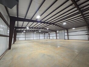 250 Royal Dr, Madison, AL à louer Photo de l’immeuble– Image 2 sur 5