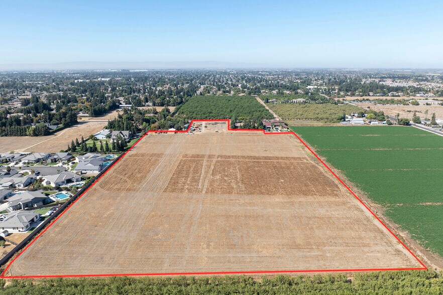 2880 N Quincy Rd, Turlock, CA à vendre - Photo de l’immeuble – Image 2 sur 6