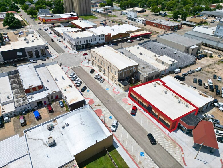 115 E Euclid St, Mcpherson, KS à vendre - Photo de l’immeuble – Image 2 sur 5