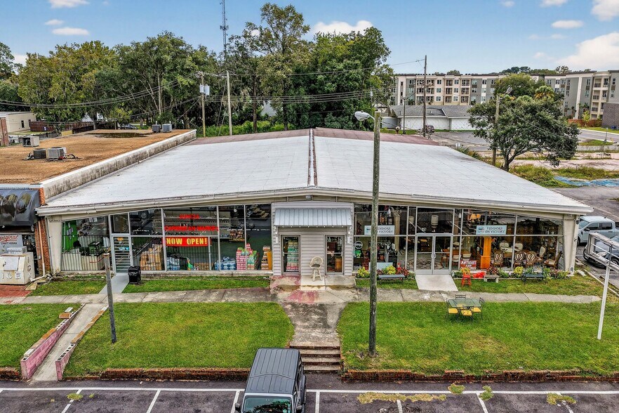 1711 E Victory Dr, Savannah, GA à vendre - Photo de l’immeuble – Image 1 sur 21