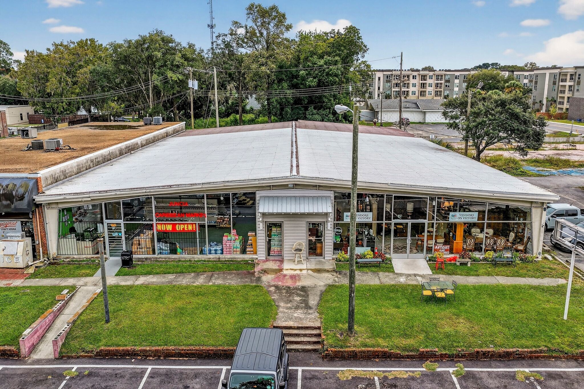 1711 E Victory Dr, Savannah, GA à vendre Photo de l’immeuble– Image 1 sur 22