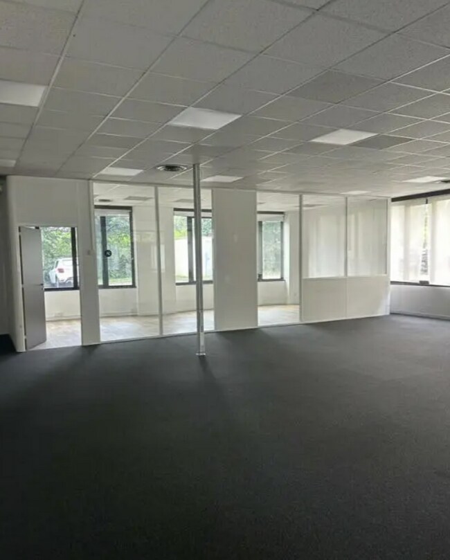 Plus de détails pour Bureau à vendre