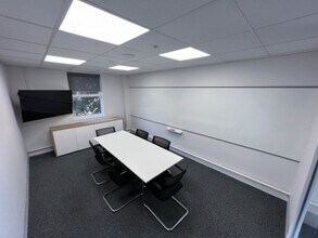 1-2 Gold Tops, Newport à louer Photo intérieure– Image 2 sur 6