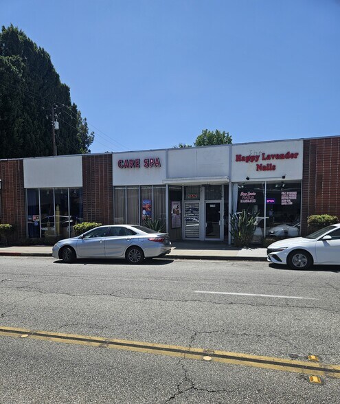 1194-1196 E Walnut St, Pasadena, CA à louer - Photo principale – Image 1 sur 24