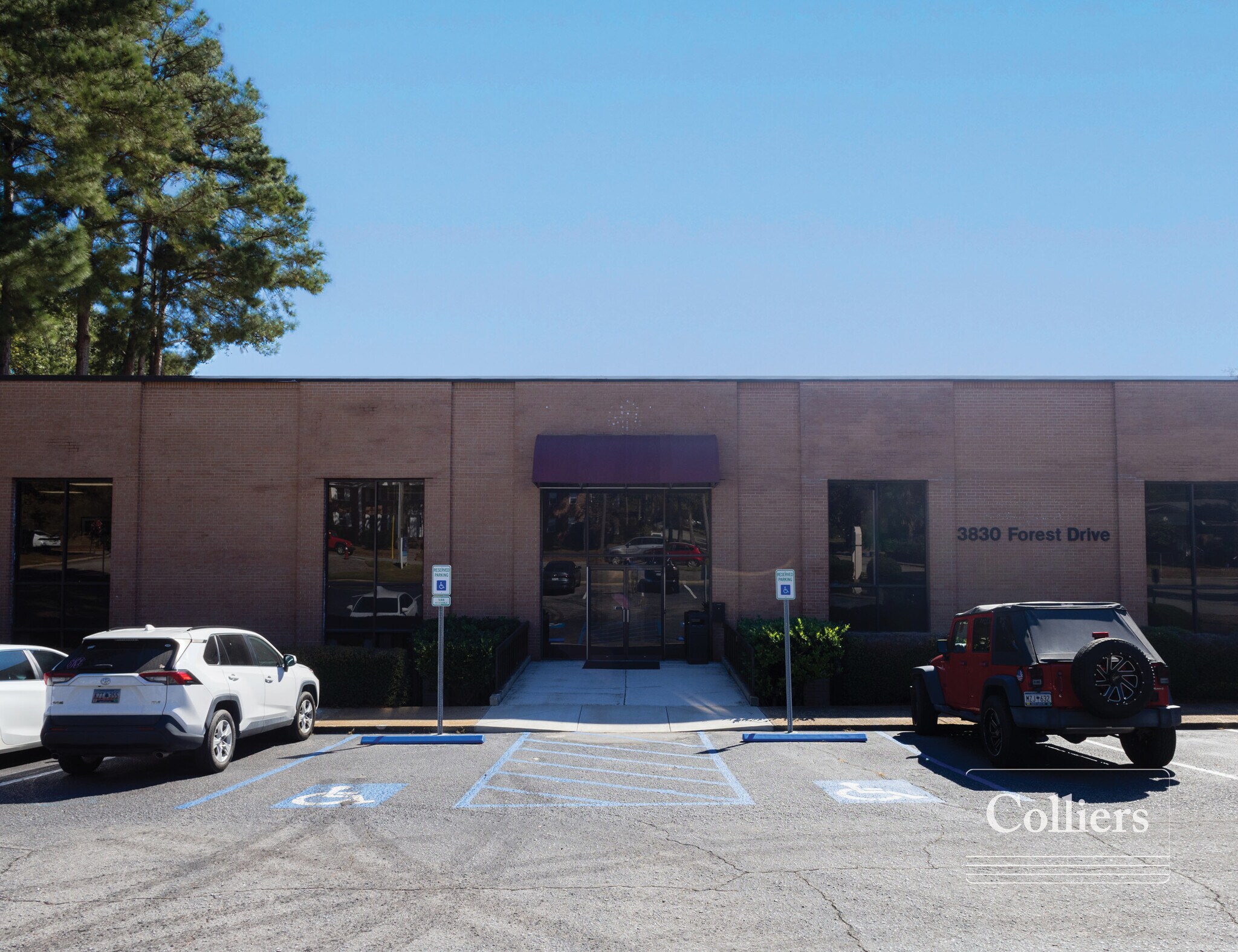 3830 Forest Dr, Columbia, SC à louer Photo de l’immeuble– Image 1 sur 8